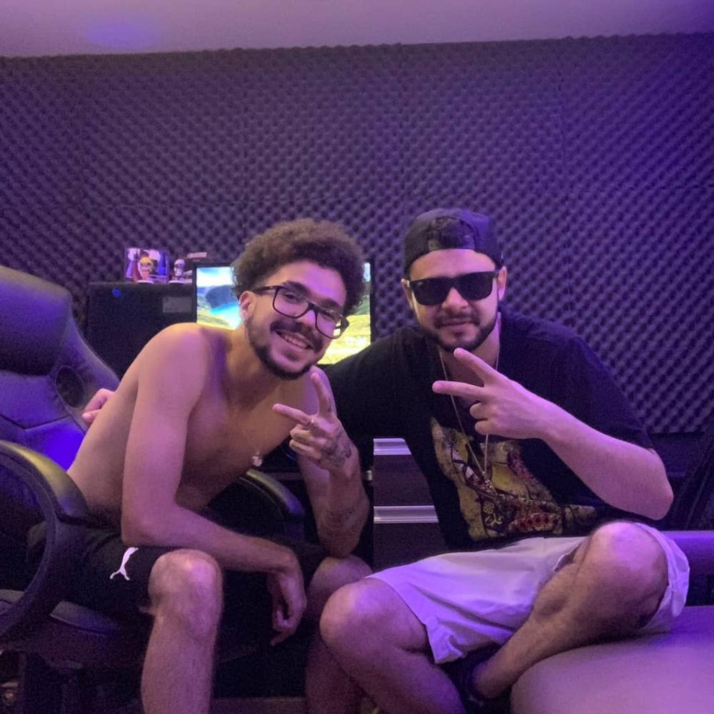 Produtora musical ubaense lança primeiro single e promete fortalecer a cena musical na cidade
