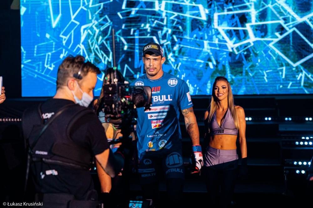 Eder Bambu tem luta pela defesa do cinturão adiada