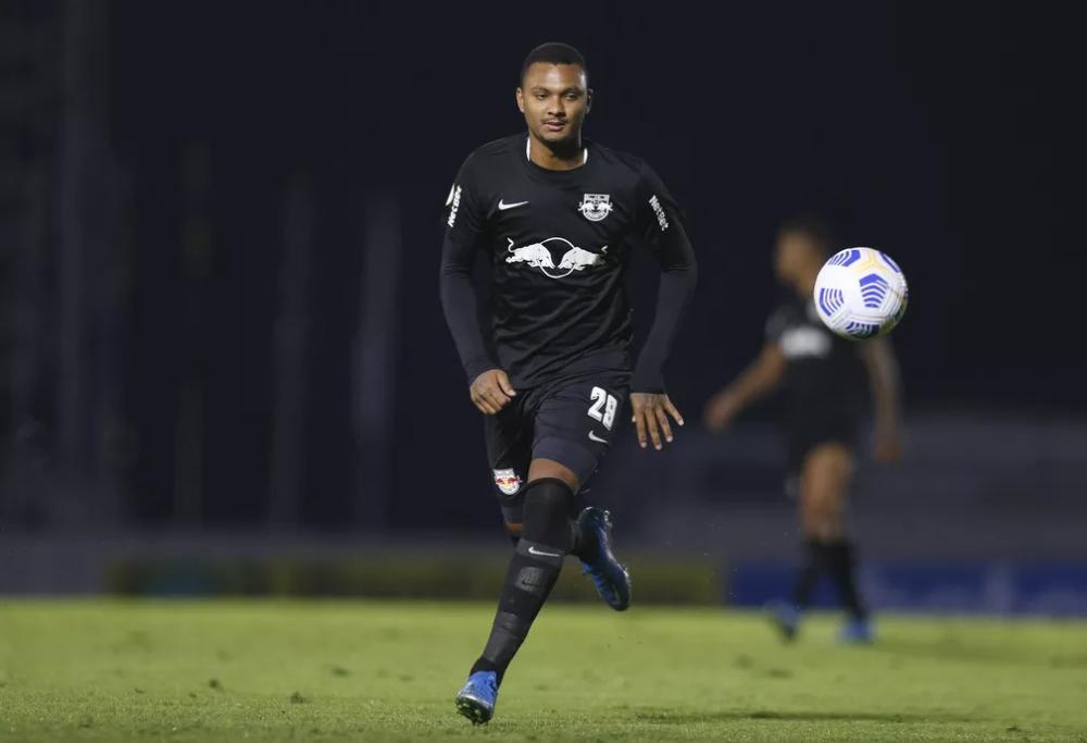 Ubaense Luan Cândido entra na seleção do Campeonato Paulista de Futebol