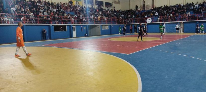 Além Paraíba e Visconde do Rio Branco vencem e vão à final da Copa Alterosa de Futsal