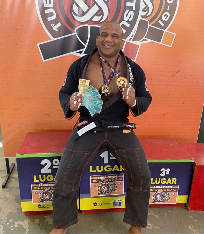 Antônio Assef conquista medalhas e é destaque do 1º Ubá Open de Jiu-Jitsu