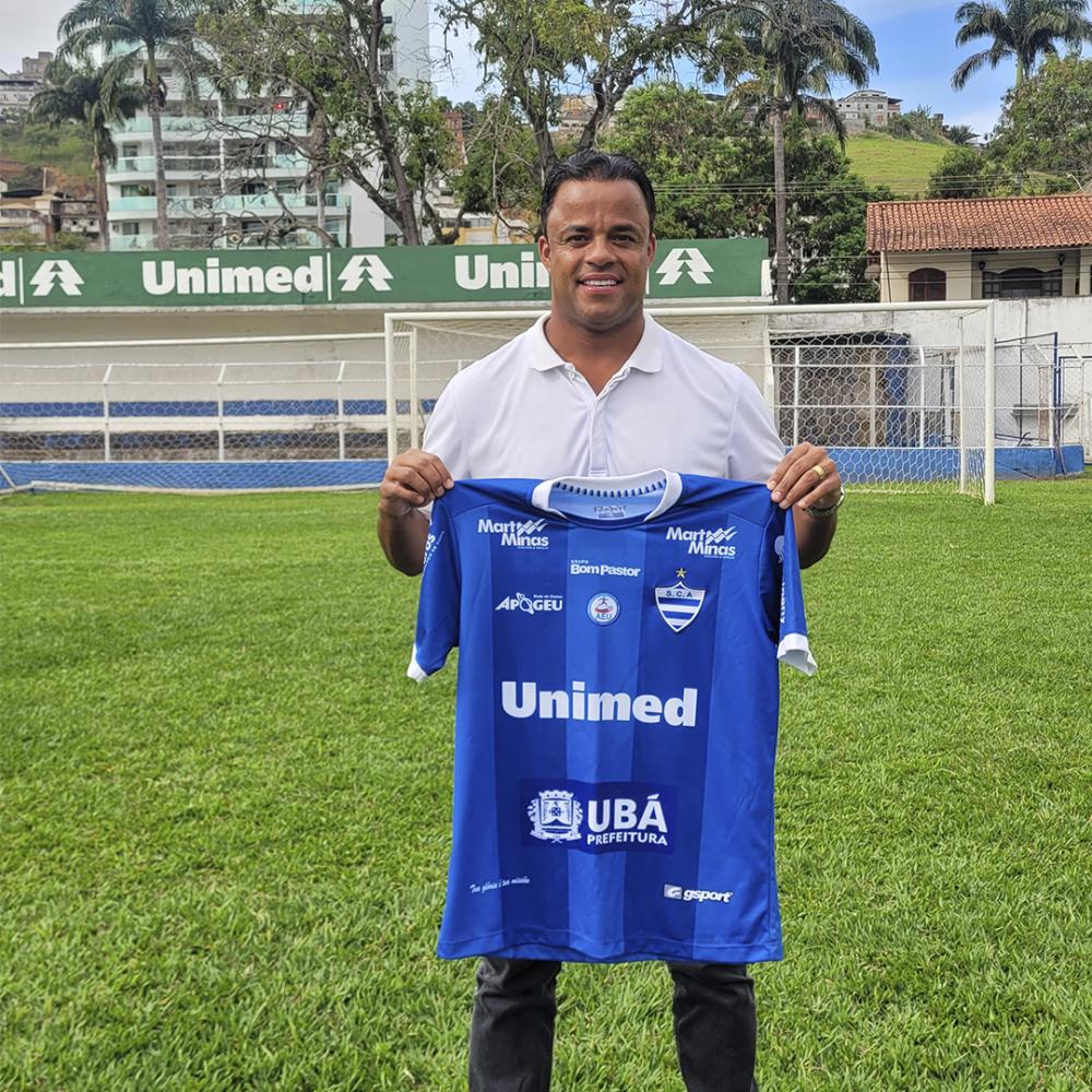Aymorés anuncia Mancini como sócio do departamento de futebol