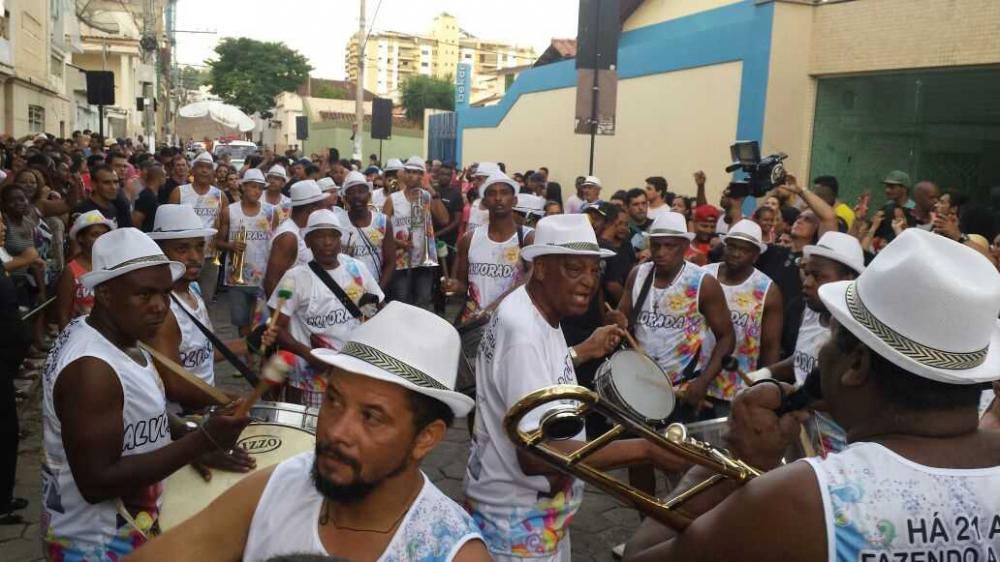 Folia em Ubá começa nesta sexta-feira. Confira a programação: