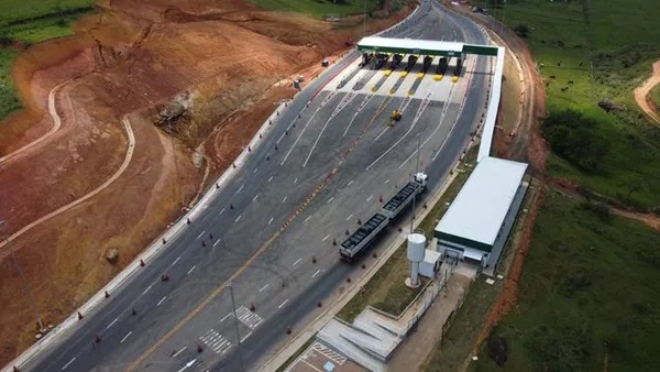 Cobrança de pedágio inicia na BR-116 em Leopoldina e Laranjal; veja valores