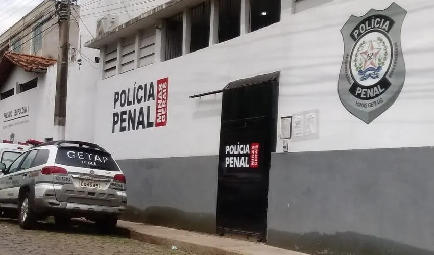 Presídio de Leopoldina é desativado e detentos serão transferidos para Ubá