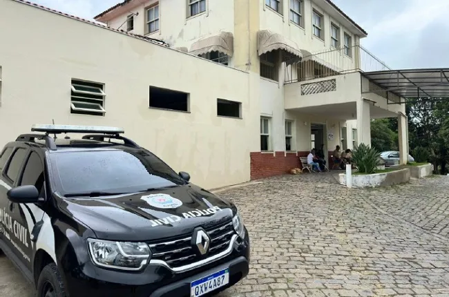 Quatro médicos são presos em operação que investiga fraudes e manipulação de escalas na Zona da Mata