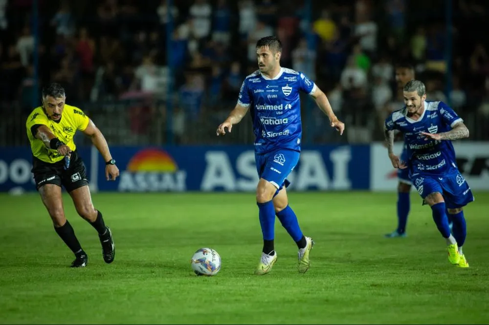 Aymorés empata em casa e segue na briga por vaga na semifinal