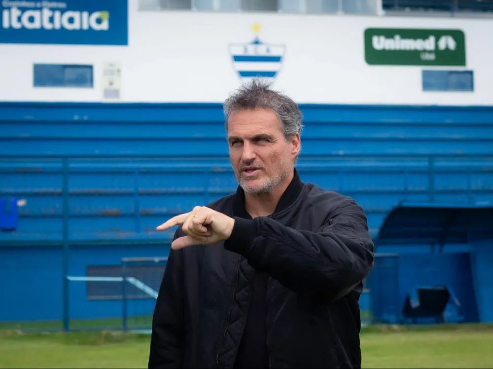 Aymorés recebe visita de Bruno Spindel, ex-dirigente do Flamengo