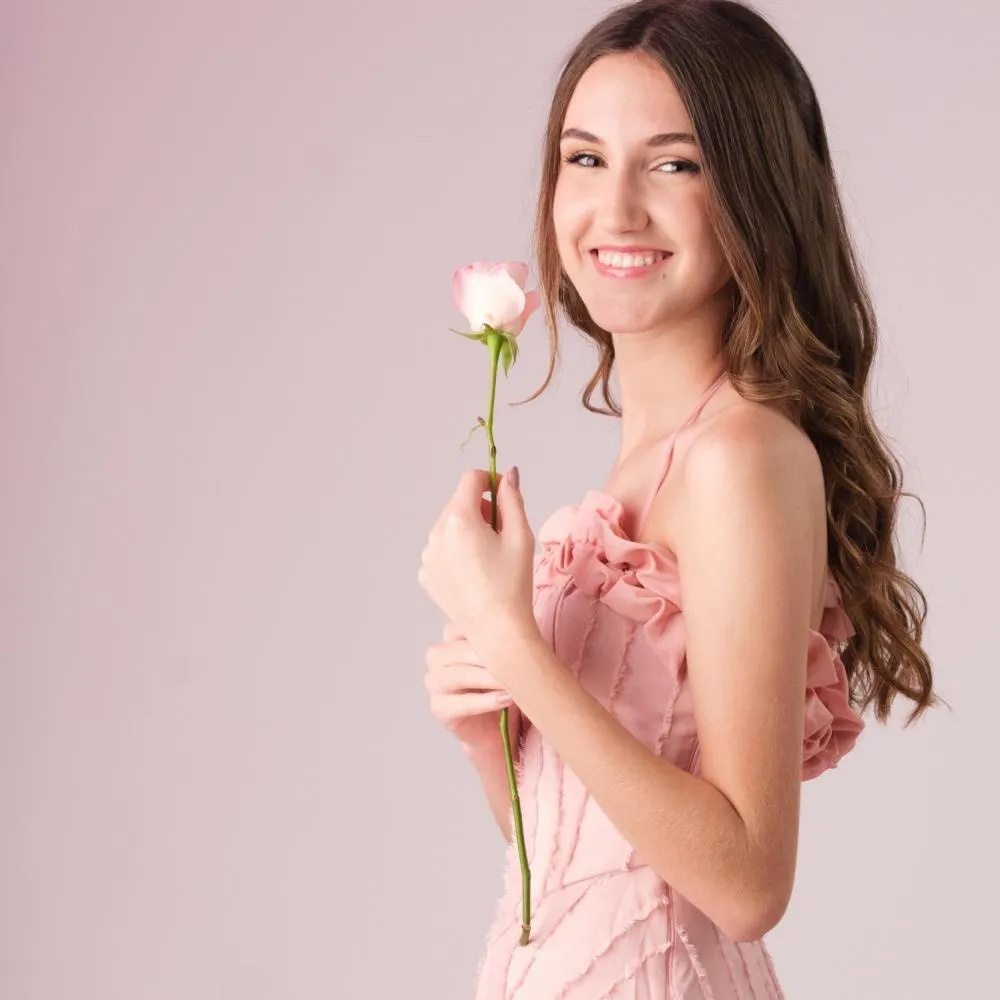 Cantora de Ubá, Mariana Reis lança EP autoral “What’s True” nas plataformas digitais
