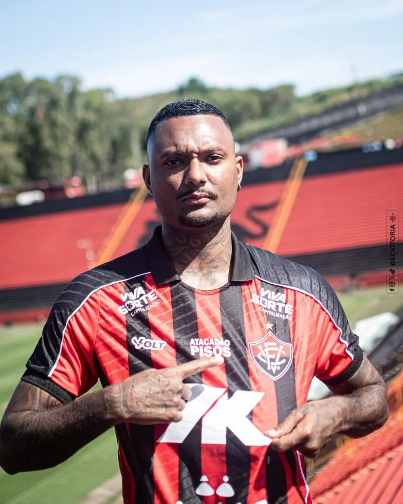 Ubaense Luan Cândido é anunciado como novo reforço do Vitória