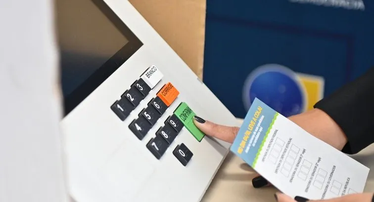Veja horário, ordem dos votos e como consultar onde votar em Ubá