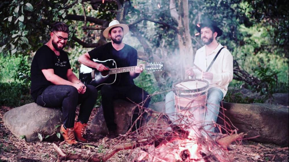 Banda 3 Inversos lança álbum de inéditas