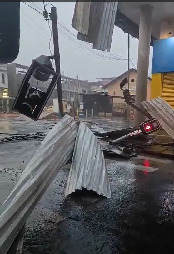 Temporal causa estragos em Tocantins e Visconde do Rio Branco; vídeo impressionante mostra força dos ventos