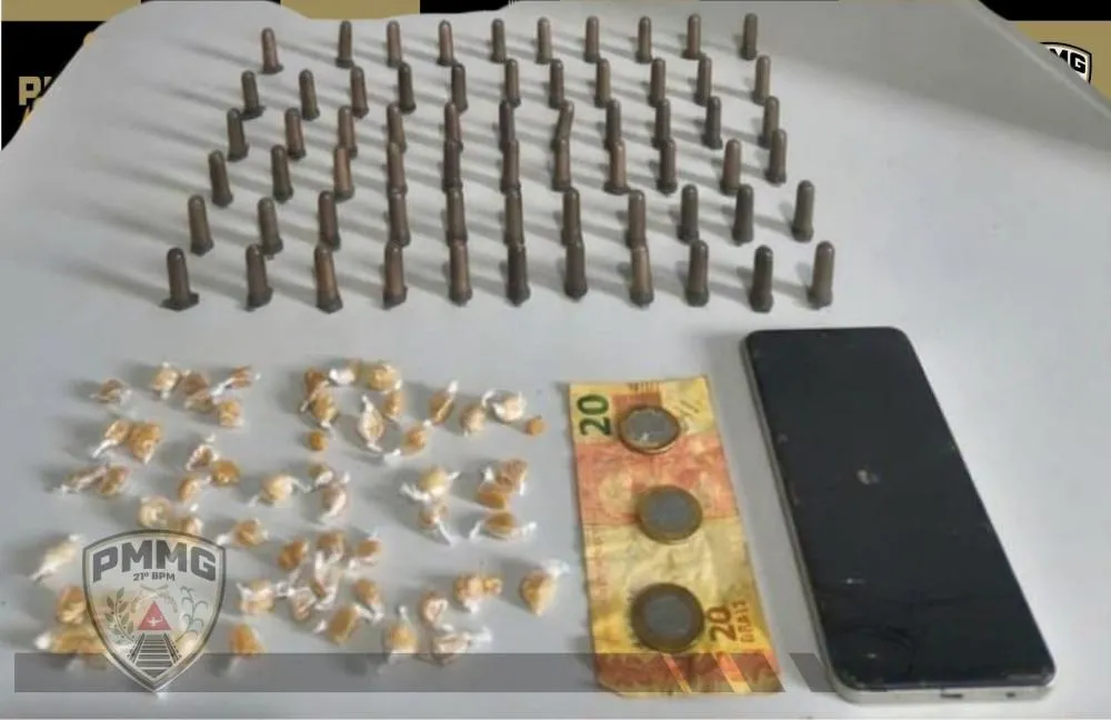 Em pouco mais de 24 horas, PM apreende mais de 220 porções de drogas na rua Antenor Machado em Ubá