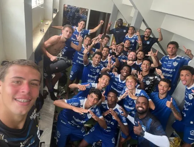 Aymorés recebe o Villa Nova neste sábado pela semifinal do Mineiro Sub-20; acesso à elite está em jogo