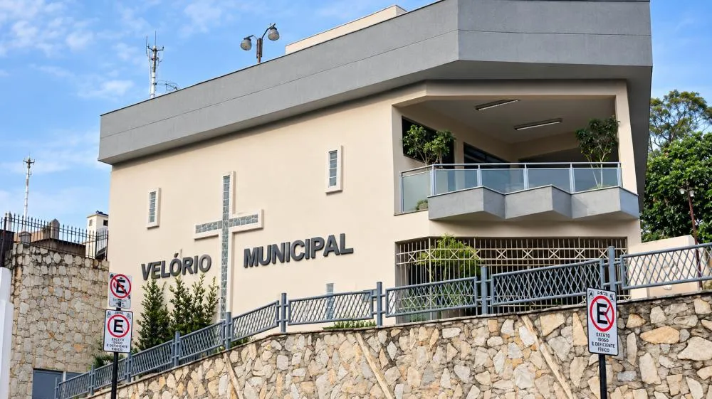 Cemitério Municipal de Ubá terá horário especial de visitação no Dia de Finados